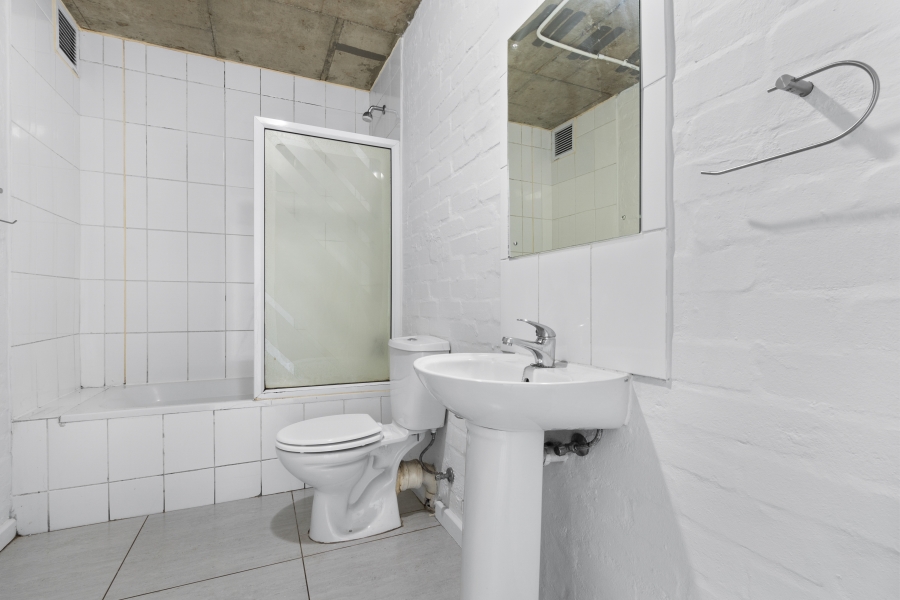 2 Bedroom Property for Sale in Woodstock Western Cape